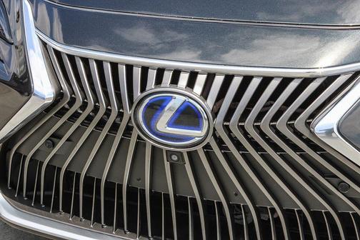 Caviar 2021 Lexus ES 300h Luxury
