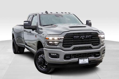Ceramic Gray Clearcoat 2026 RAM 3500 Laramie Crew Cab 4x4 8' Box