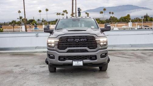 Ceramic Gray Clearcoat 2026 RAM 3500 Laramie Crew Cab 4x4 8' Box