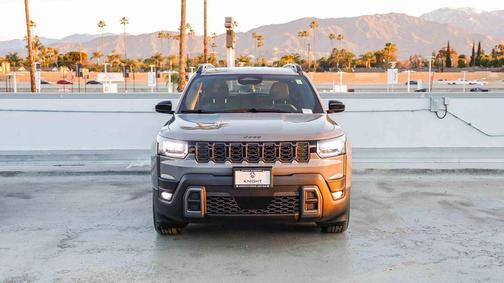 2026 Jeep Cherokee Laredo 4x4