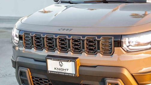 2026 Jeep Cherokee Laredo 4x4