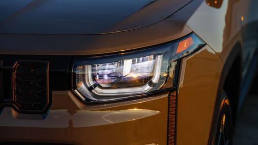 2026 Jeep Cherokee Laredo 4x4