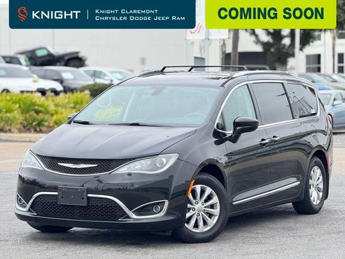 2018 Chrysler Pacifica Touring-L