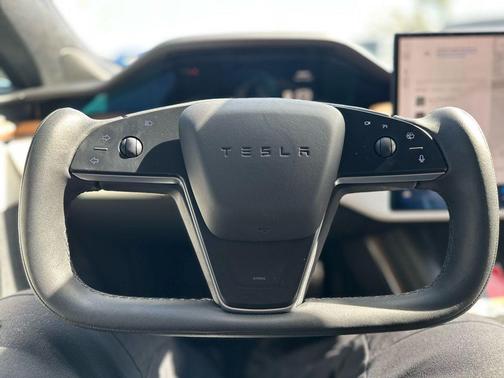 2021 Tesla Model S Long Range