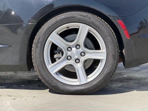 2022 Chevrolet Camaro 1LT