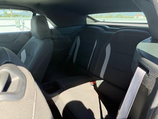 2022 Chevrolet Camaro 1LT