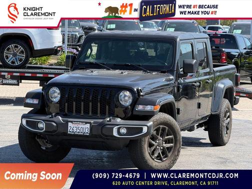 Black Clearcoat 2023 Jeep Gladiator Sport S