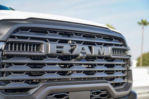 2026 RAM 2500 Tradesman Crew Cab 4x4 6'4' Box