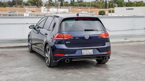 2018 Volkswagen Golf GTI 2.0T S 4-Door