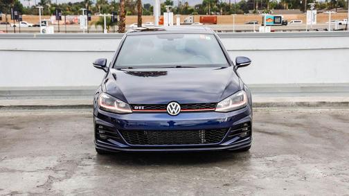 2018 Volkswagen Golf GTI 2.0T S 4-Door
