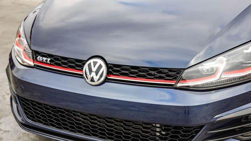 2018 Volkswagen Golf GTI 2.0T S 4-Door