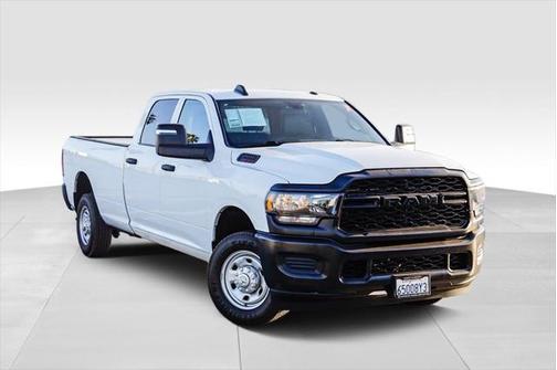 2024 RAM 2500 Tradesman Crew Cab 4x2 8' Box
