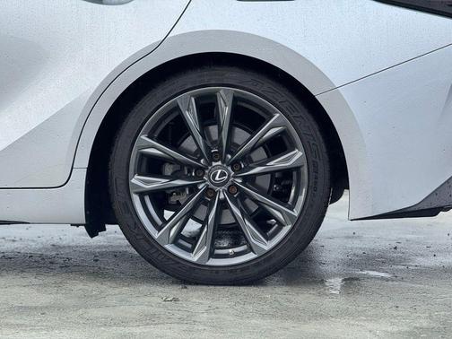 2022 Lexus IS 350 Base