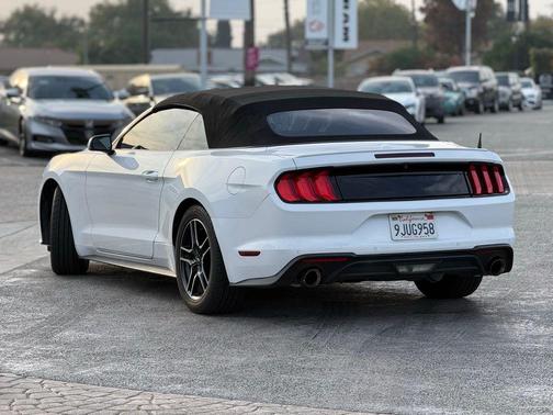 2020 Ford Mustang EcoBoost Premium