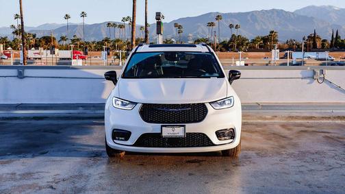 2026 Chrysler Pacifica Limited