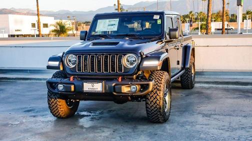 2025 Jeep Gladiator Mojave X