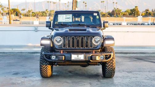 2025 Jeep Gladiator Mojave X