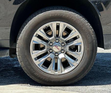 Onyx Black 2025 GMC Yukon XL Denali