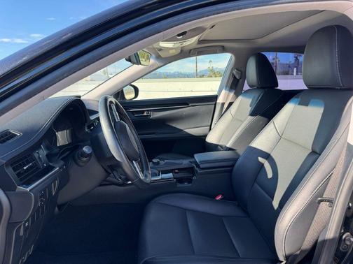 2018 Lexus ES 350 Base