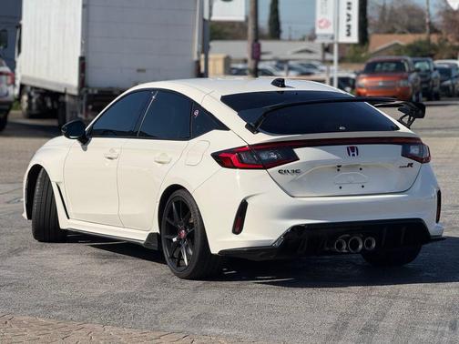 2025 Honda Civic Type R 