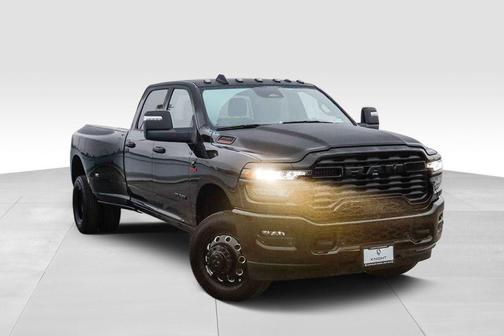2025 RAM 3500 Big Horn Crew Cab 4x4 8' Box