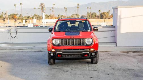 2023 Jeep Renegade Trailhawk