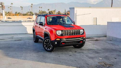 2023 Jeep Renegade Trailhawk