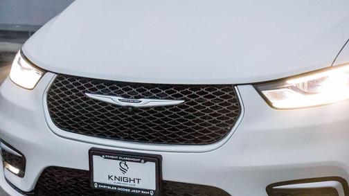 2026 Chrysler Pacifica L