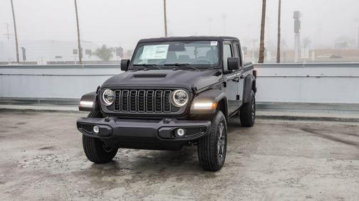 2026 Jeep Gladiator Sport S