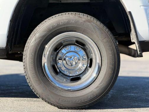 2024 RAM 3500 Big Horn Crew Cab 4x4 8' Box