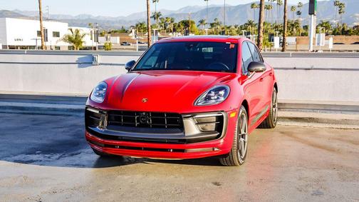 2025 Porsche Macan T