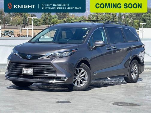 2021 Toyota Sienna XLE 7 Passenger