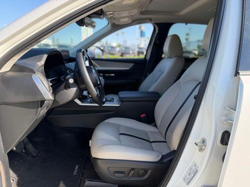 Rhodium White Premium 2026 Mazda CX-90 3.3 Turbo Preferred