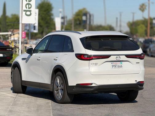 Rhodium White Premium 2026 Mazda CX-90 3.3 Turbo Preferred