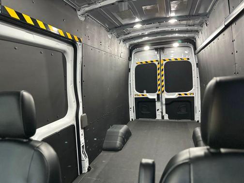 OXFORD WHITE 2024 Ford Transit-350 Base