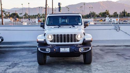2025 Jeep Wrangler 4-Door Sahara 4x4