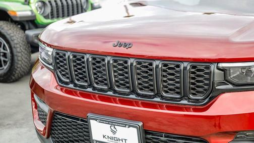 2025 Jeep Grand Cherokee Altitude