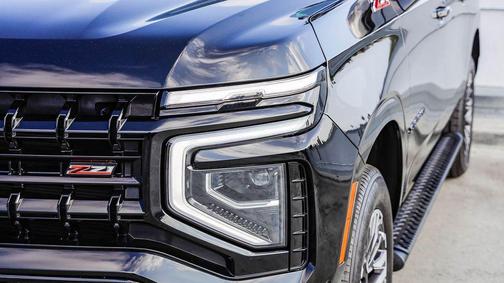 Black 2025 Chevrolet Suburban 4WD Z71