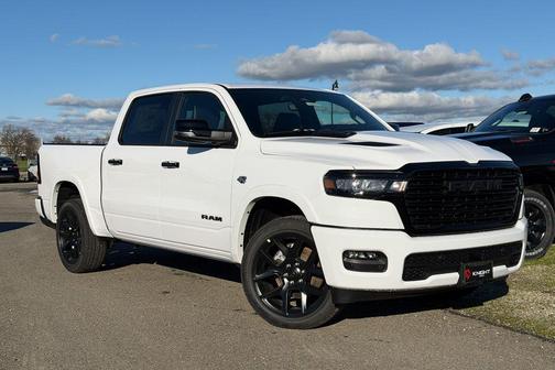 Bright White Clearcoat 2026 RAM 1500 Laramie