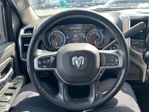 Bright White Clearcoat 2024 RAM 2500 Laramie Crew Cab 4x4 6'4' Box