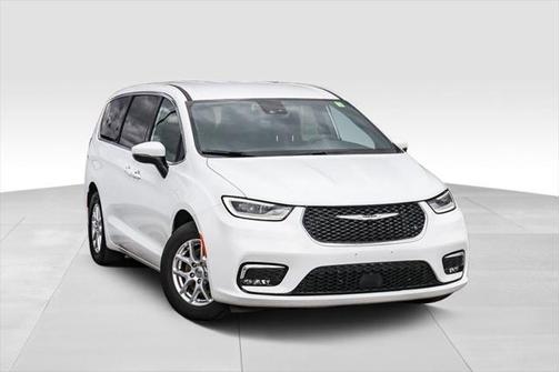 2023 Chrysler Pacifica Touring