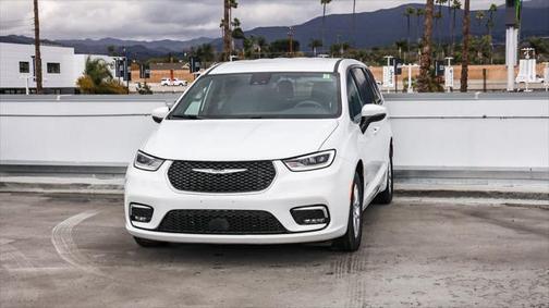 2023 Chrysler Pacifica Touring