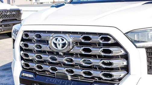 2023 Toyota Tundra Hybrid Platinum