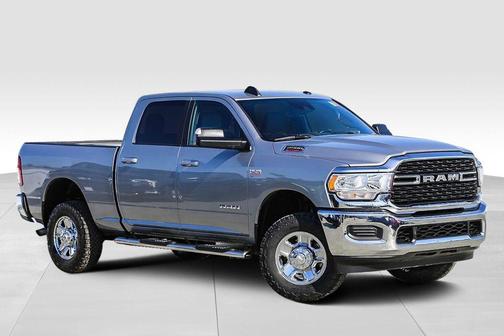 2022 RAM 2500 Big Horn Crew Cab 4x4 6'4' Box