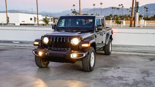 2023 Jeep Gladiator Sport S