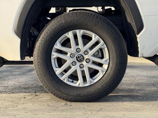 2024 Toyota Tundra SR5