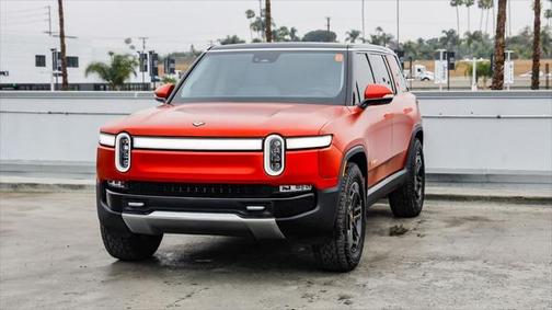 2023 Rivian R1S Adventure