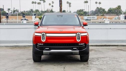 2023 Rivian R1S Adventure
