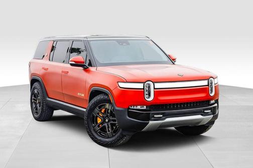 2023 Rivian R1S Adventure