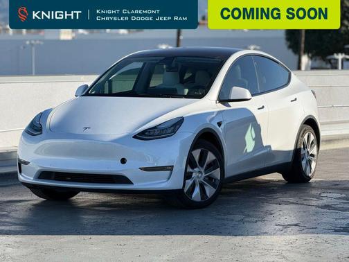 2022 Tesla Model Y Long Range Dual Motor All-Wheel Drive
